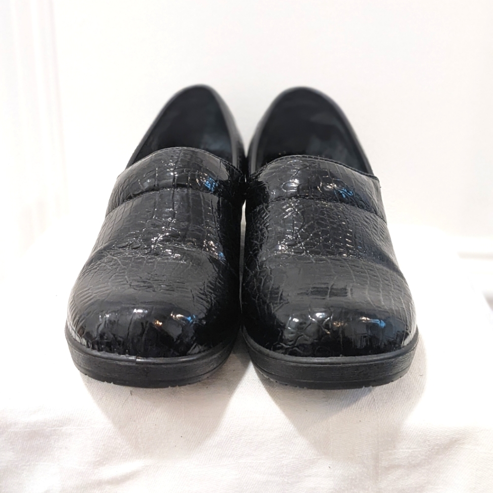 Leather clogs by Cushion Aire - Picture 12 of 14